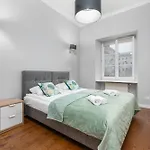 Nowy Swiat 29 By Homeprime Warszawa