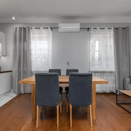 Nowy Swiat 29 By Homeprime Apartman Varsó