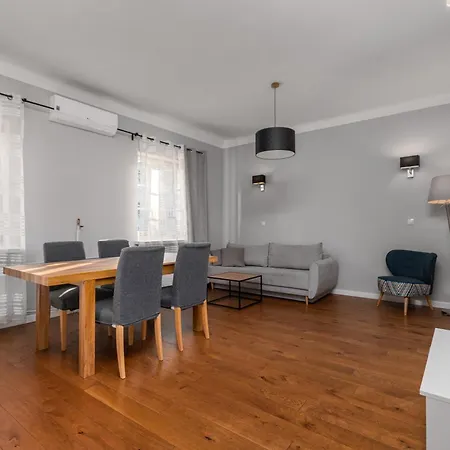 Nowy Swiat 29 By Homeprime * Warszawa